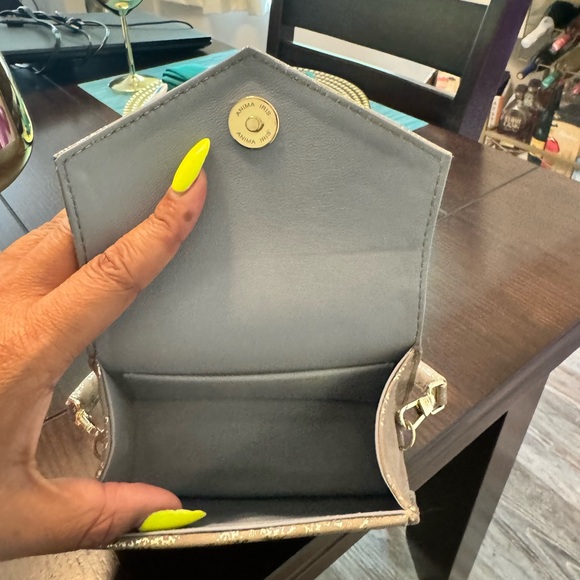 Luxury Purse never worn - Picture 6 of 6